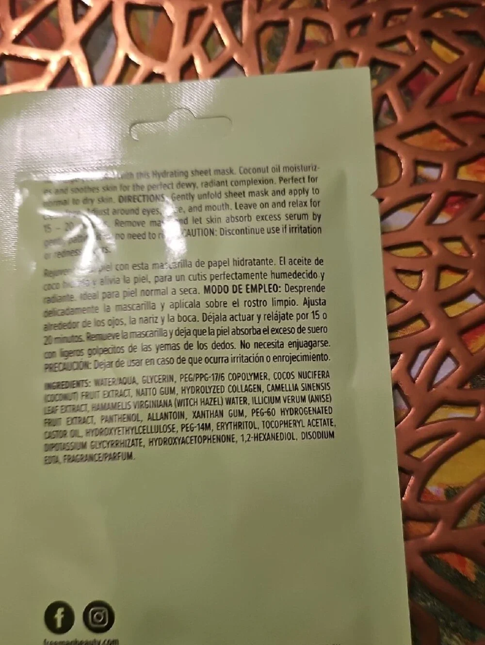 Hydrating Coconut Oil Sheet Mask — Light Green